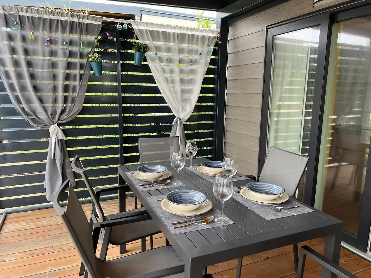 Lunabay Spiritos Mobile Home, Terra Park Spiritos 科兰 营地