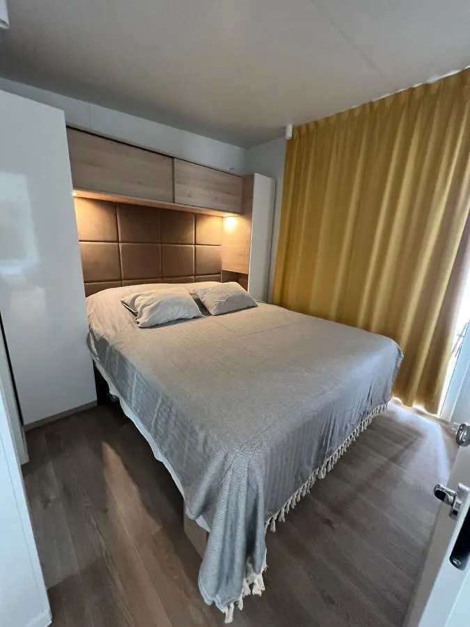 营地 Lunabay Spiritos Mobile Home, Terra Park Spiritos 科兰